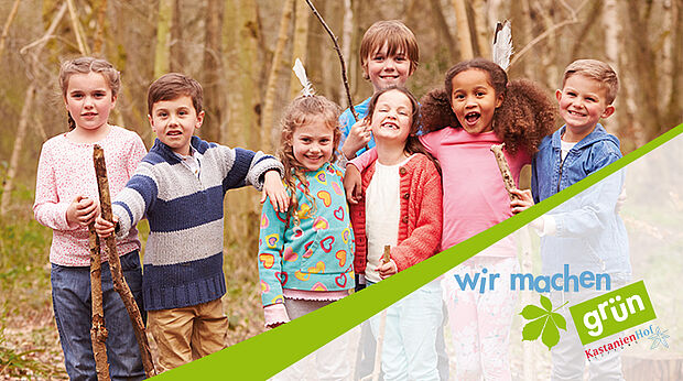 Flyergestaltung: Kinder im Wald für die Initiative "wir machen grün" der Kastanienhof Stiftung